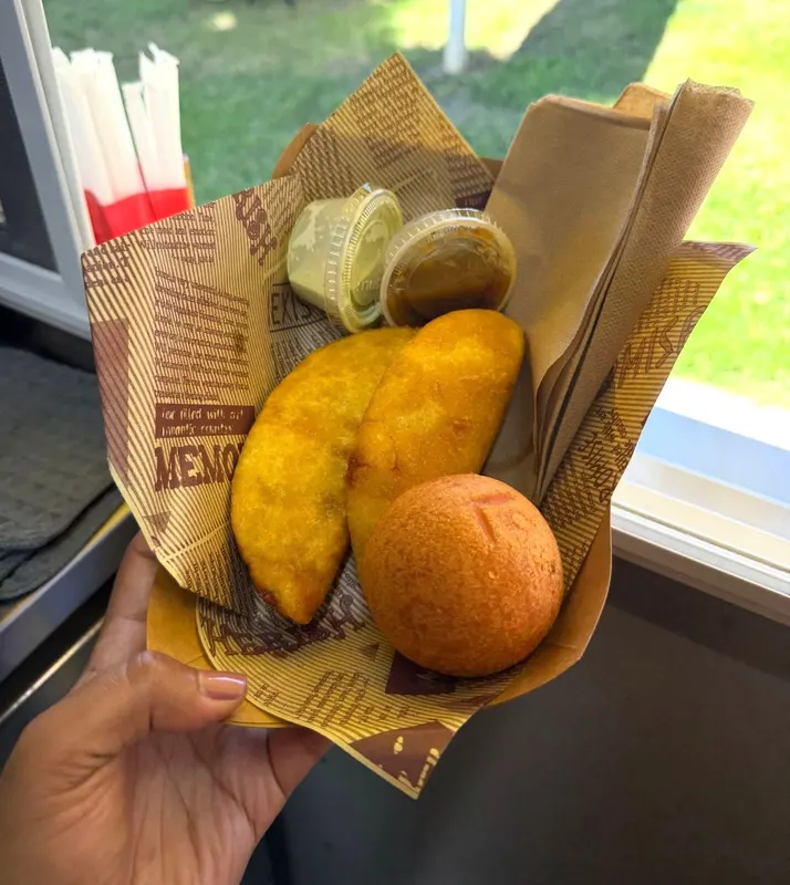 Mi Colombia Coffee & Food official food or truck photograph